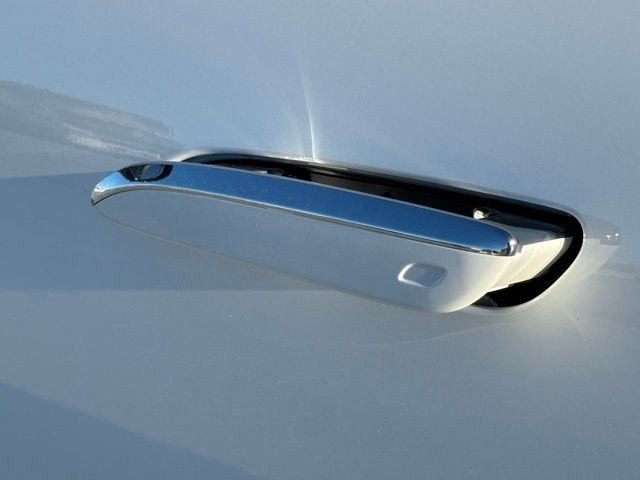 New 2026 Polar White Mercedes-Benz E 350 image 12