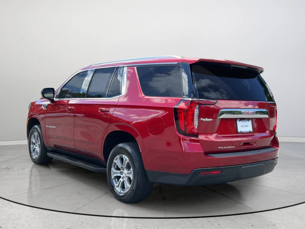 Used 2024 Red GMC SLE image 9