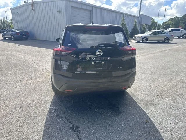 Used 2021 Black Nissan S image 6