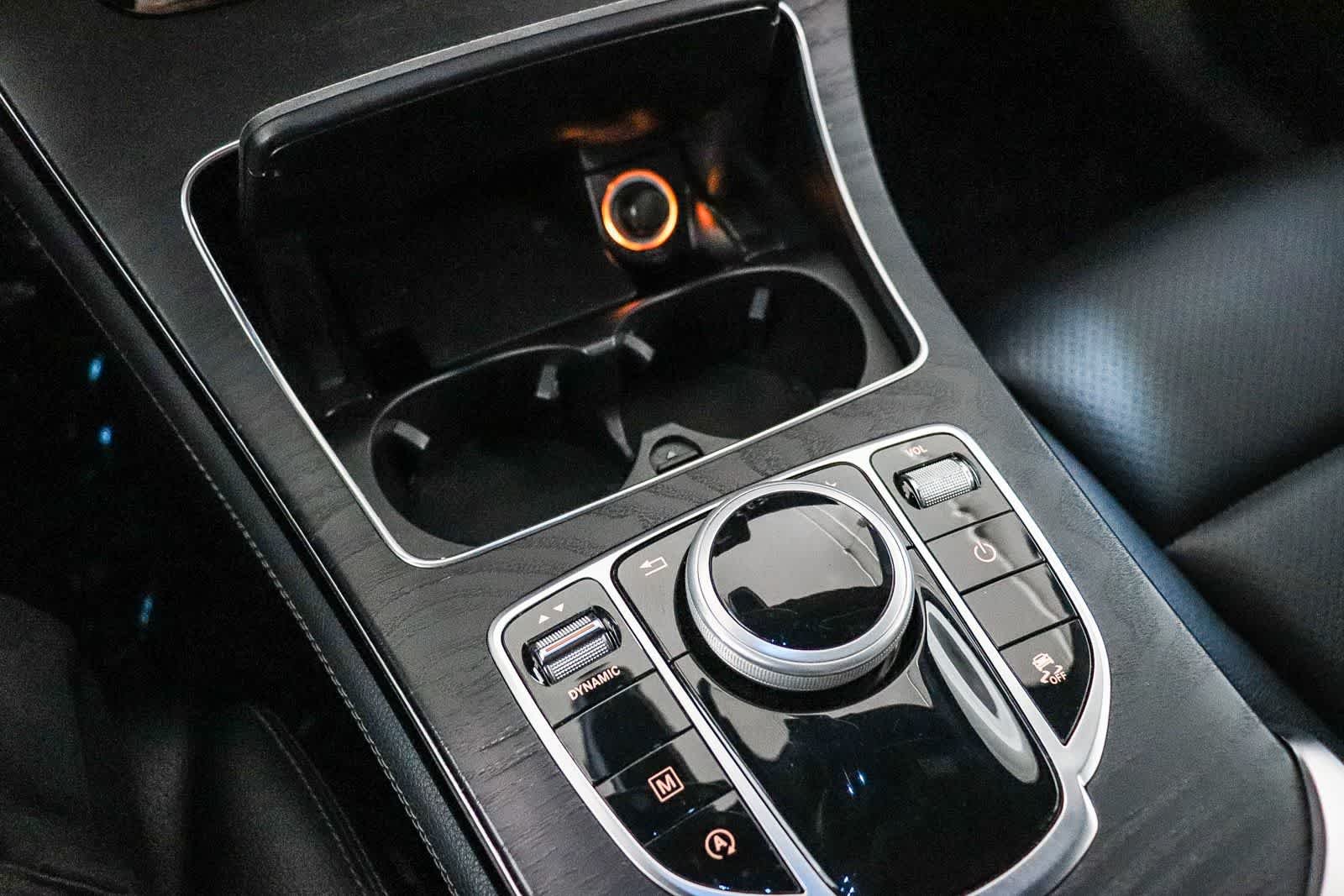 Used 2019 Polar White Mercedes-Benz GLC 300 image 23
