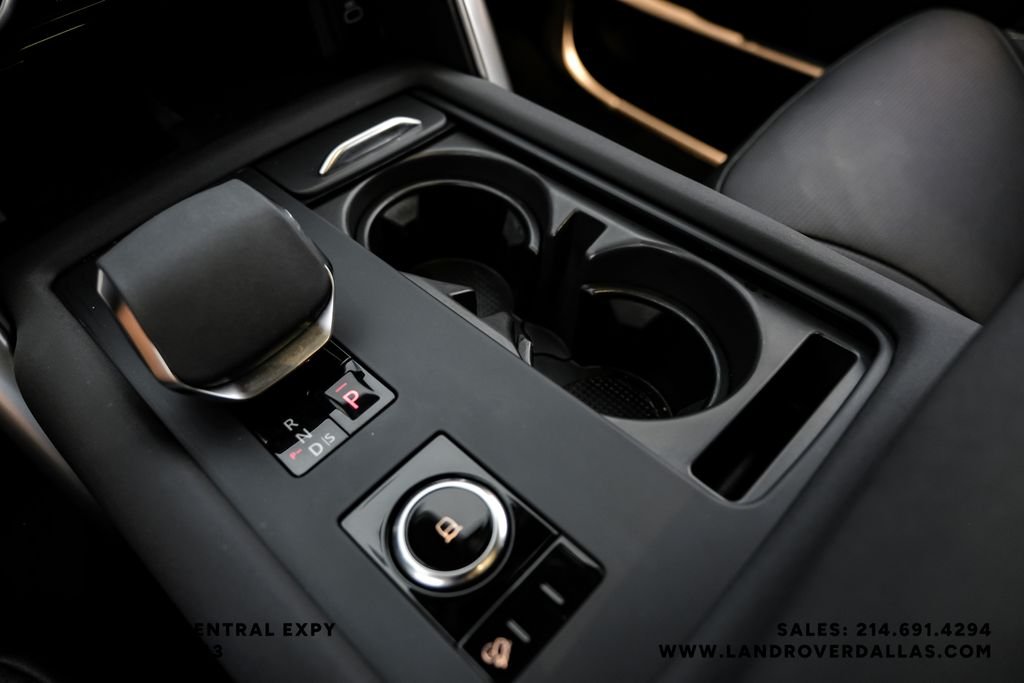 Used 2025 Black Land Rover S image 21