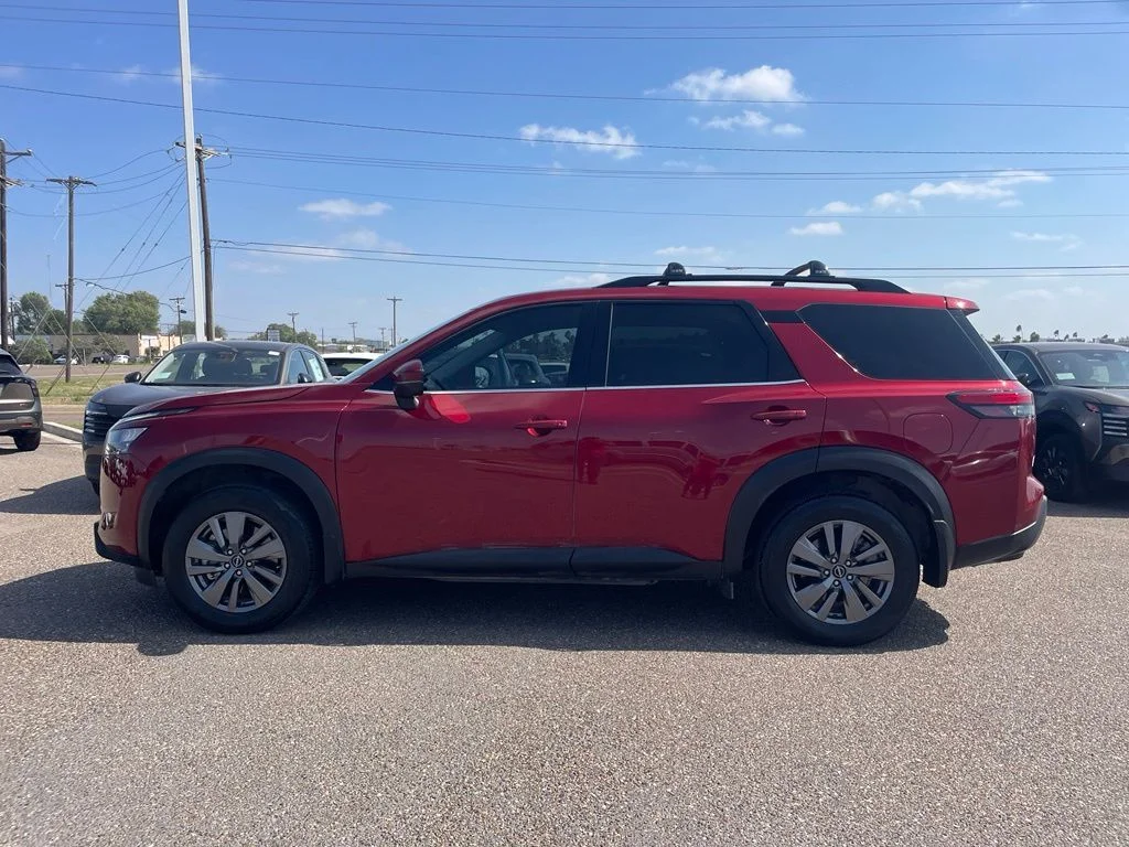 Used 2025 Red Nissan SV image 4