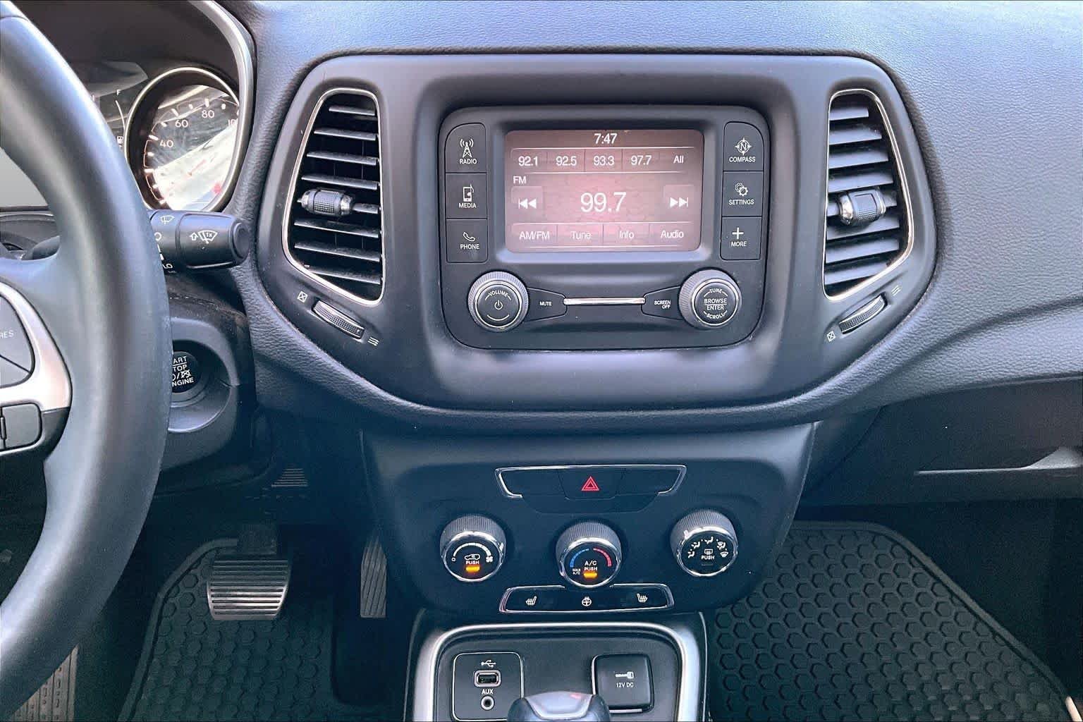 Pre-Owned 2018 Jeep Compass Latitude