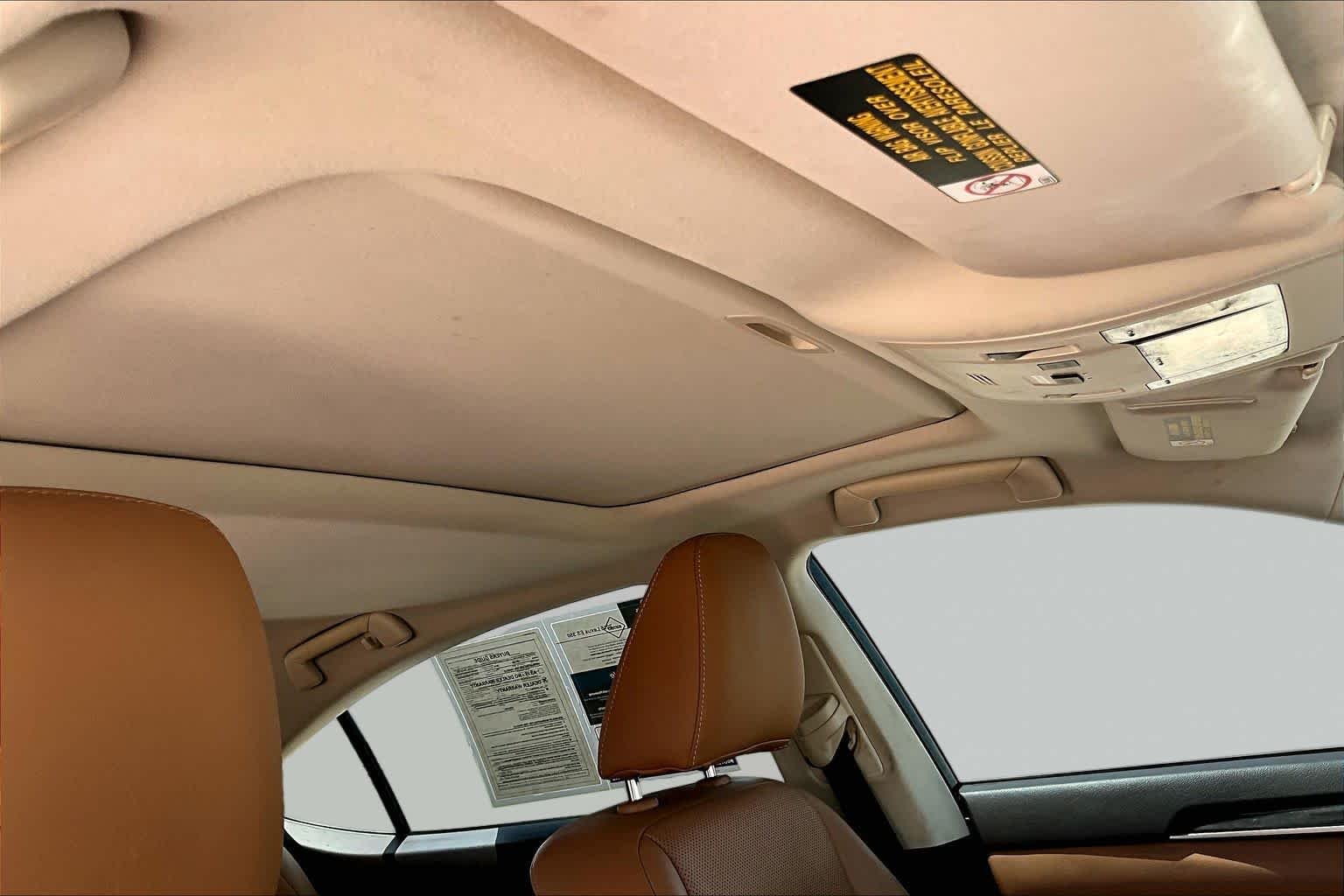 Used 2016 Atomic Silver Lexus  image 12