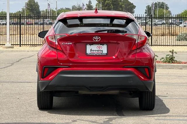 Certified Used 2020 SUPERSONIC RED Toyota  image 6