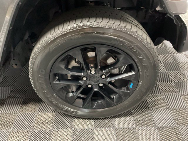 Certified Used 2022 Crystal Metallic Jeep Unlimited Sahara 4xe image 42