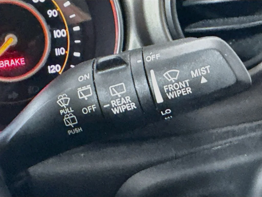 Used 2018 Orange Jeep Unlimited Sport S image 13