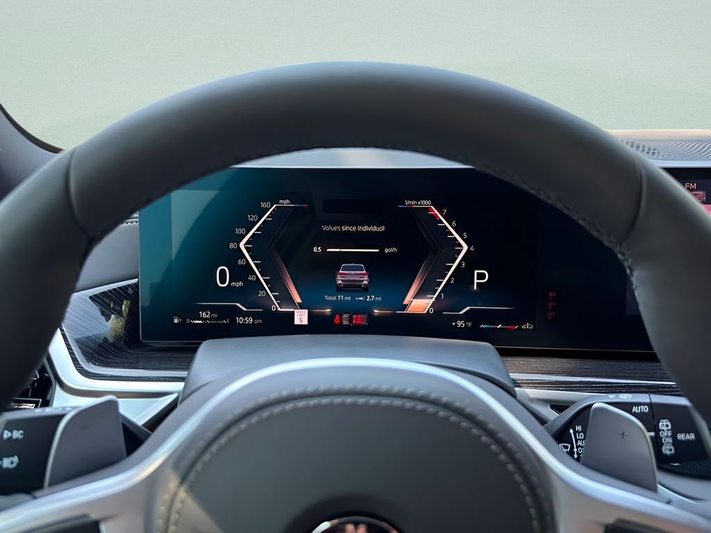 New 2026 Skyscraper Grey Metallic BMW xDrive40i image 15