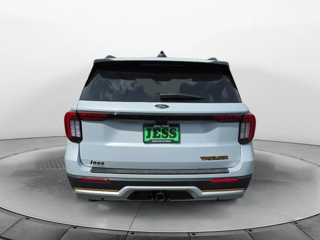 New 2026 Space White Metallic Ford Tremor® image 8