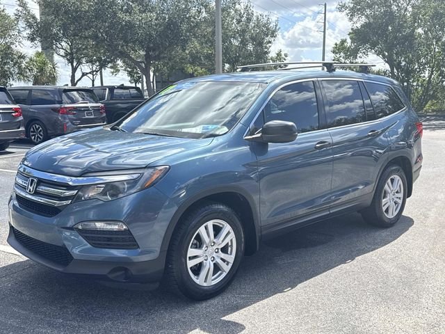 Used 2017  Honda LX image 8