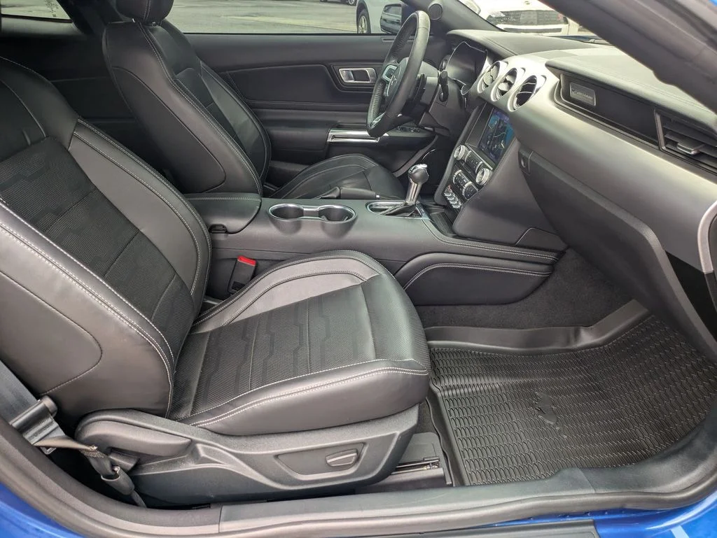 Used 2022 Blue Ford GT Premium image 19