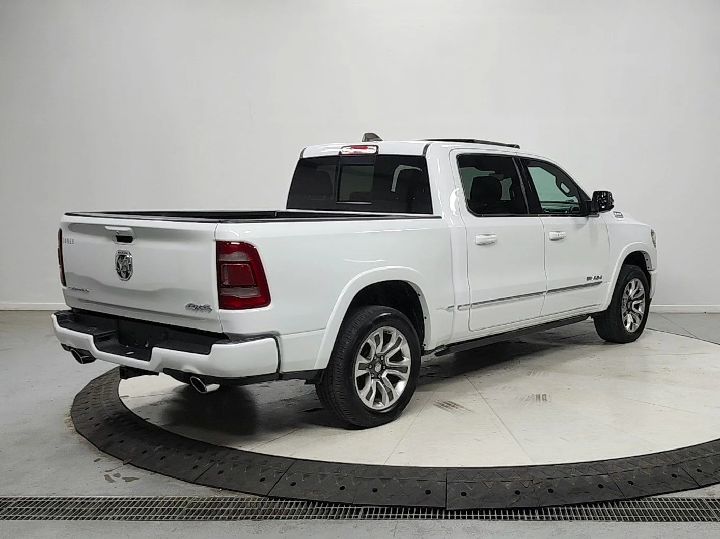 Used 2023 Bright White Clearcoat Ram Limited image 7