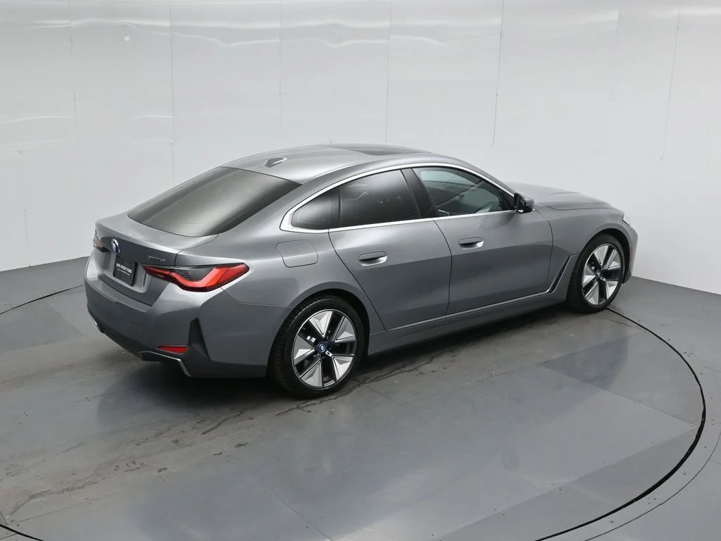 Used 2023 Gray BMW eDrive40 image 42