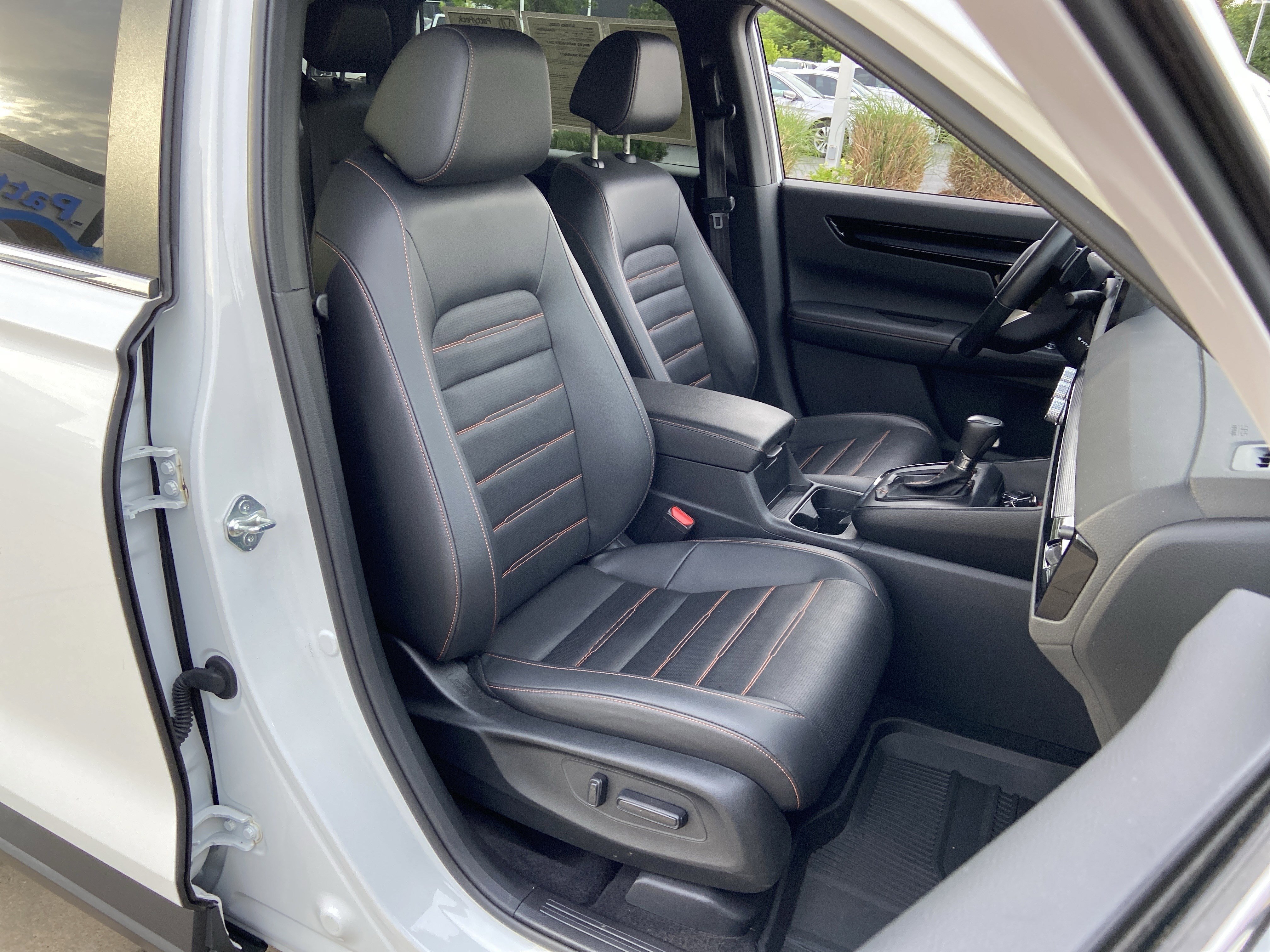 Used 2024 Platinum White Pearl Honda Sport Touring image 20