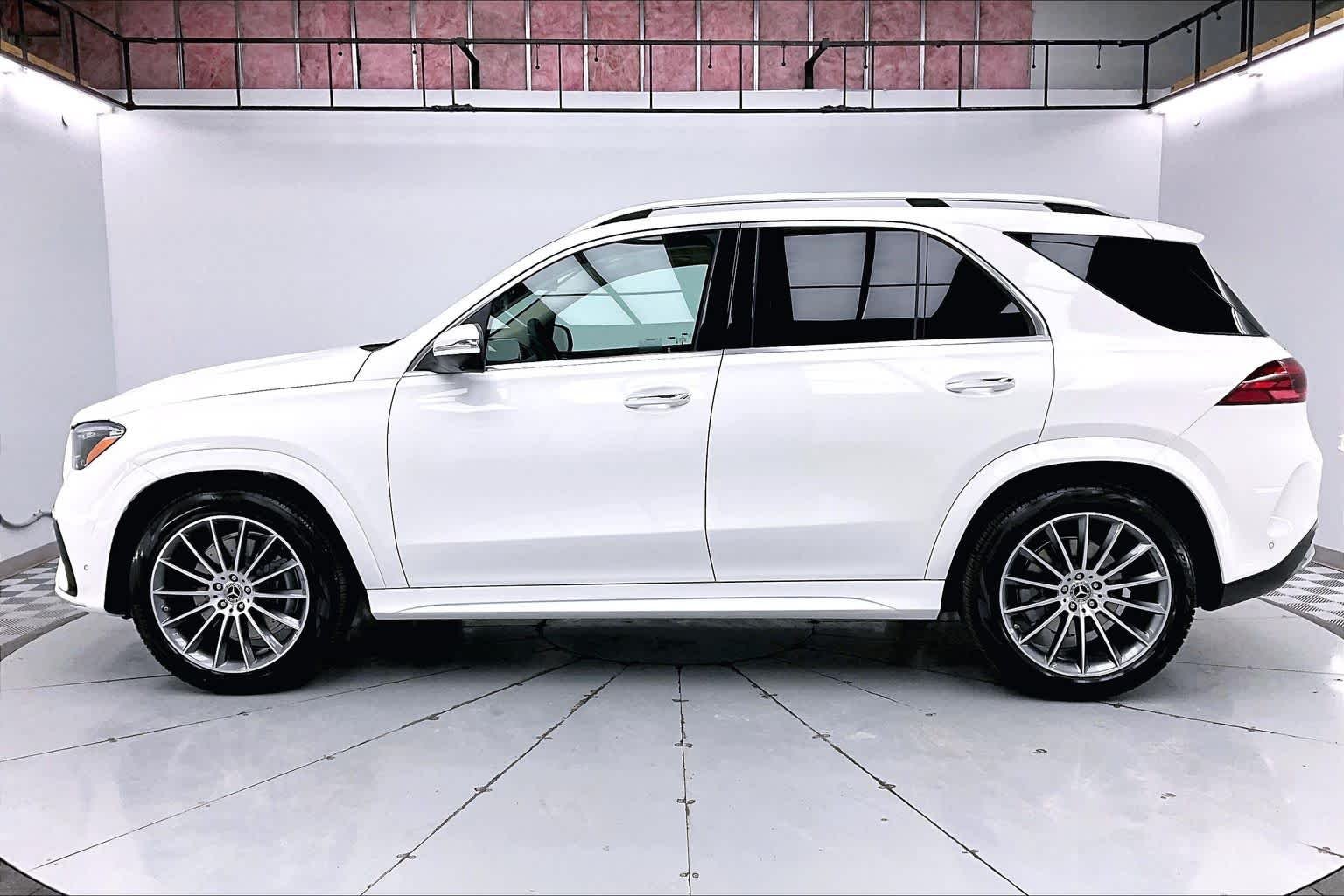 New 2026 Polar White Mercedes-Benz GLE 450 image 3