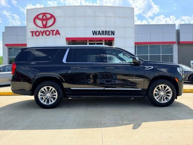 Used 2023 Onyx Black GMC SLT image 32