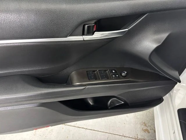 Used 2023 White Toyota SE image 10