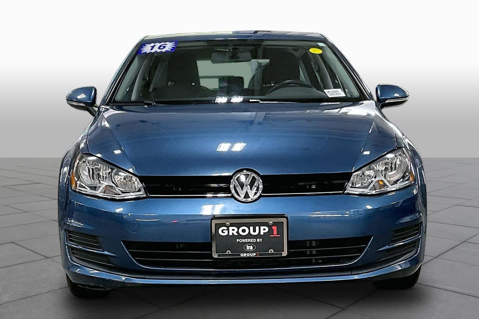 Used 2016 Silk Blue Metallic Volkswagen TSI S image 4