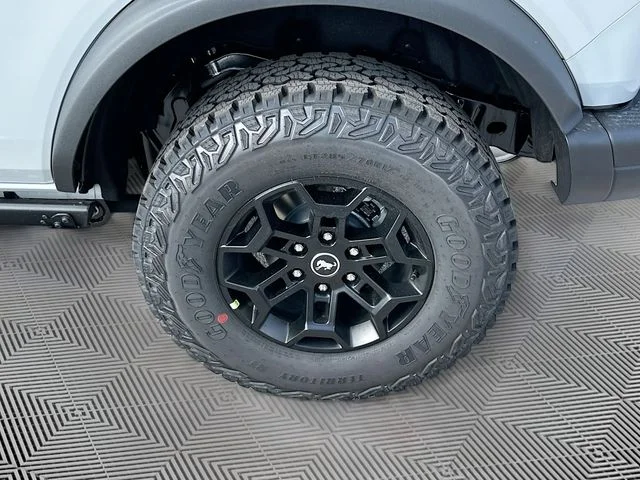 New 2026 Avalanche Ford Badlands image 19