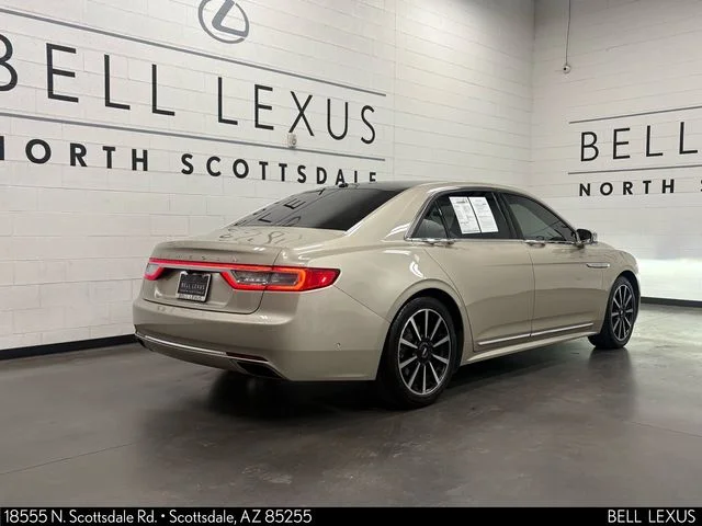 Used 2017 Gold Lincoln Reserve image 4