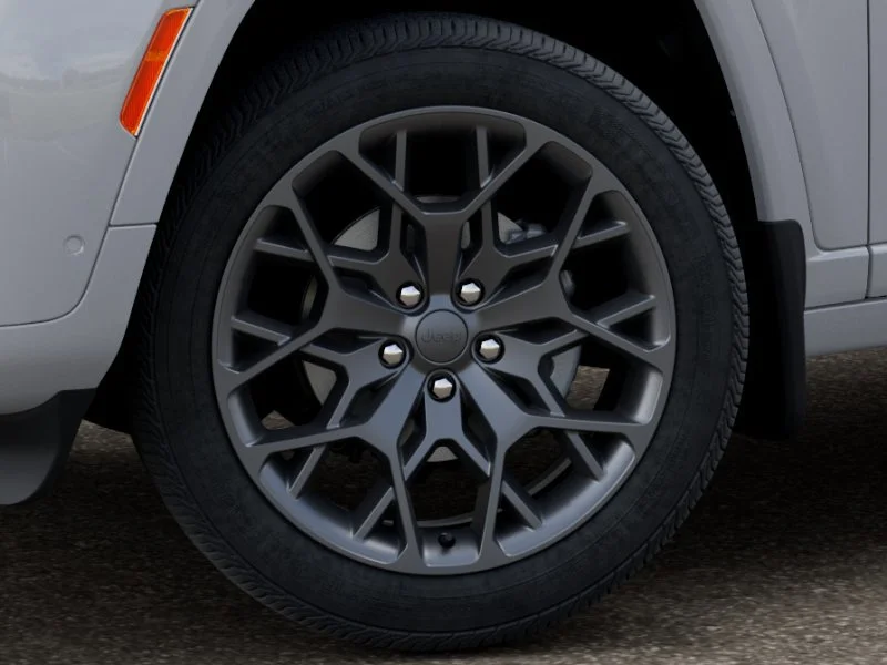 New 2026 Bright White Clear-Coat Exterior Paint Jeep Summit image 9