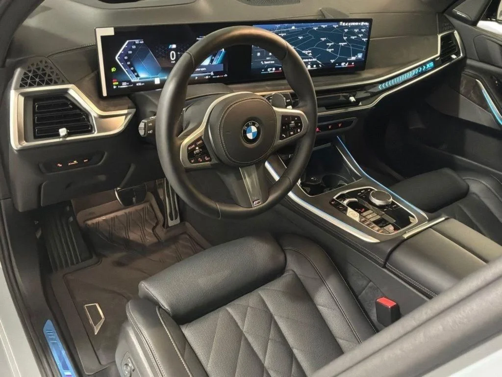 Used 2026 Gray BMW xDrive40i image 16