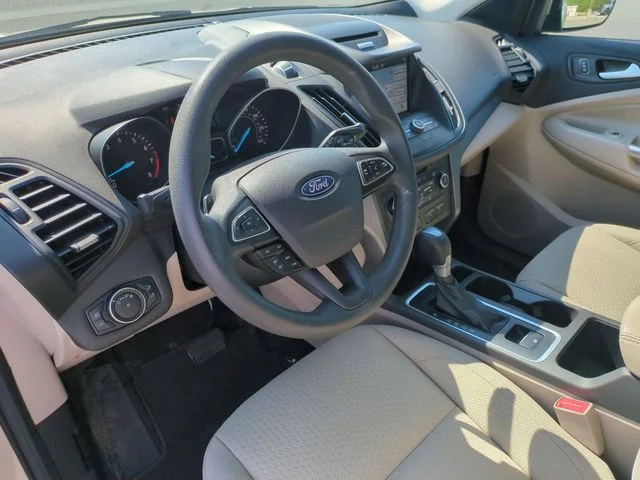 Used 2017 Gold Ford SE image 15