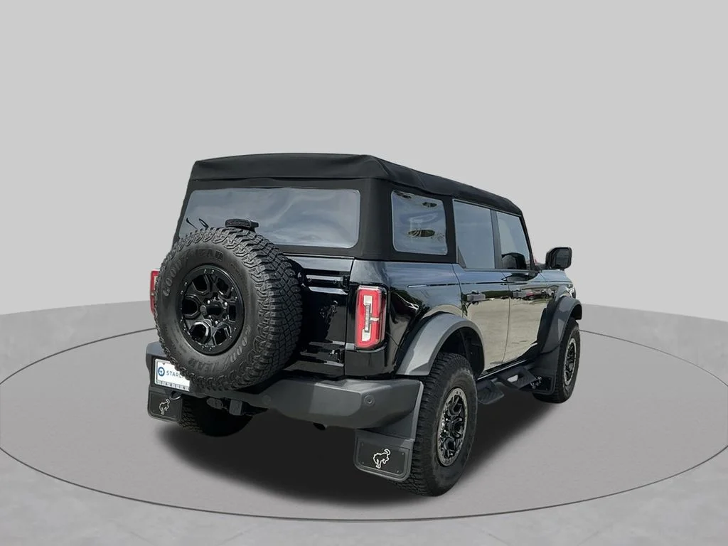 Used 2024 Black Ford Wildtrak image 10