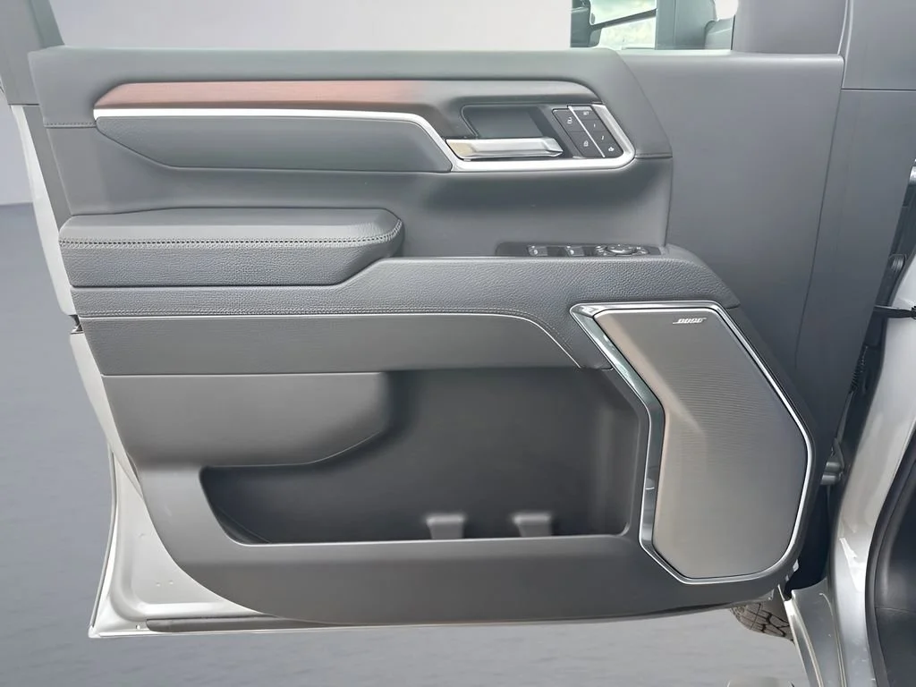 Used 2026 Sterling Metallic GMC Denali image 11