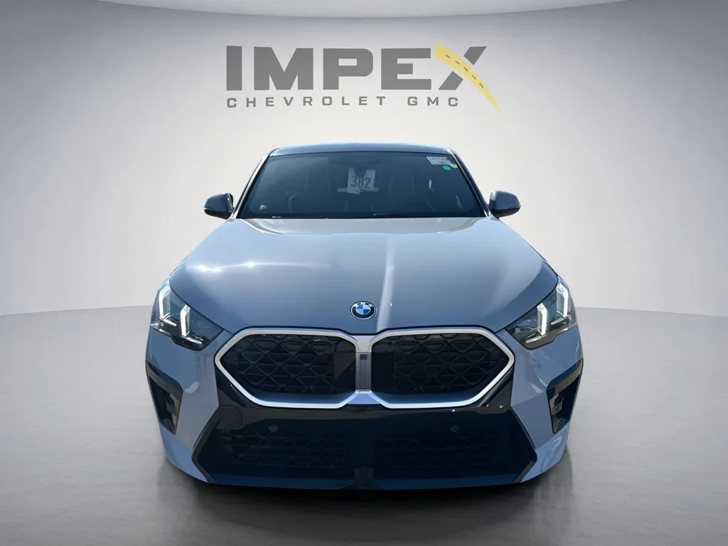 Used 2025 Brooklyn Grey Metallic BMW xDrive28i image 8