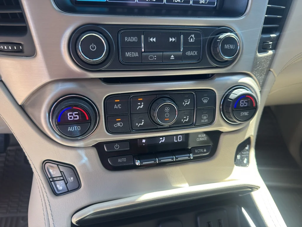 Used 2018 Onyx Black GMC Denali image 23