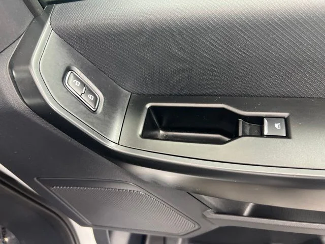 Used 2025 White Ford LOBO image 25