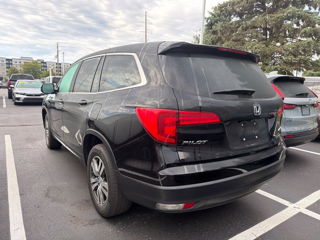 Used 2018 Crystal Black Pearl Honda EX-L image 2