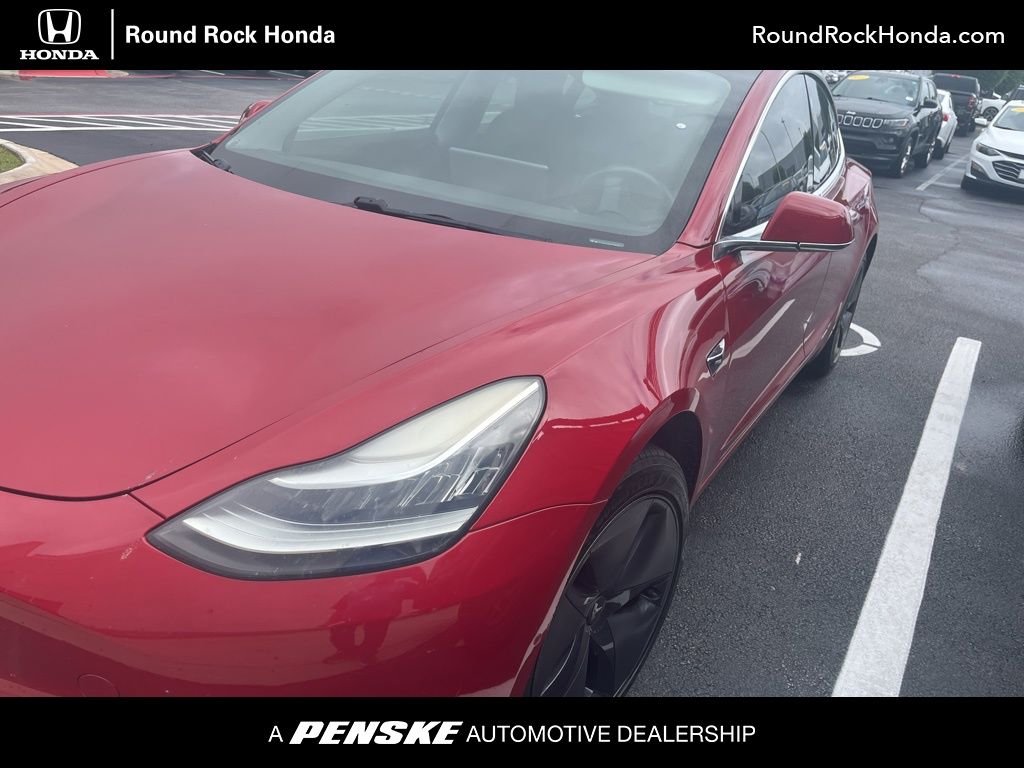 2019 Tesla Model 3 Standard Range Plus's photo