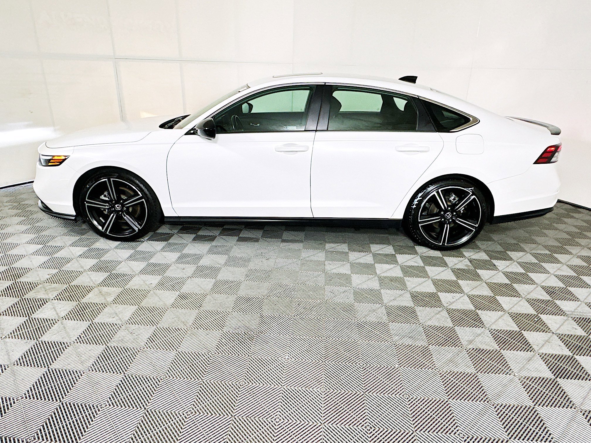 Used 2023 White Honda Sport image 6