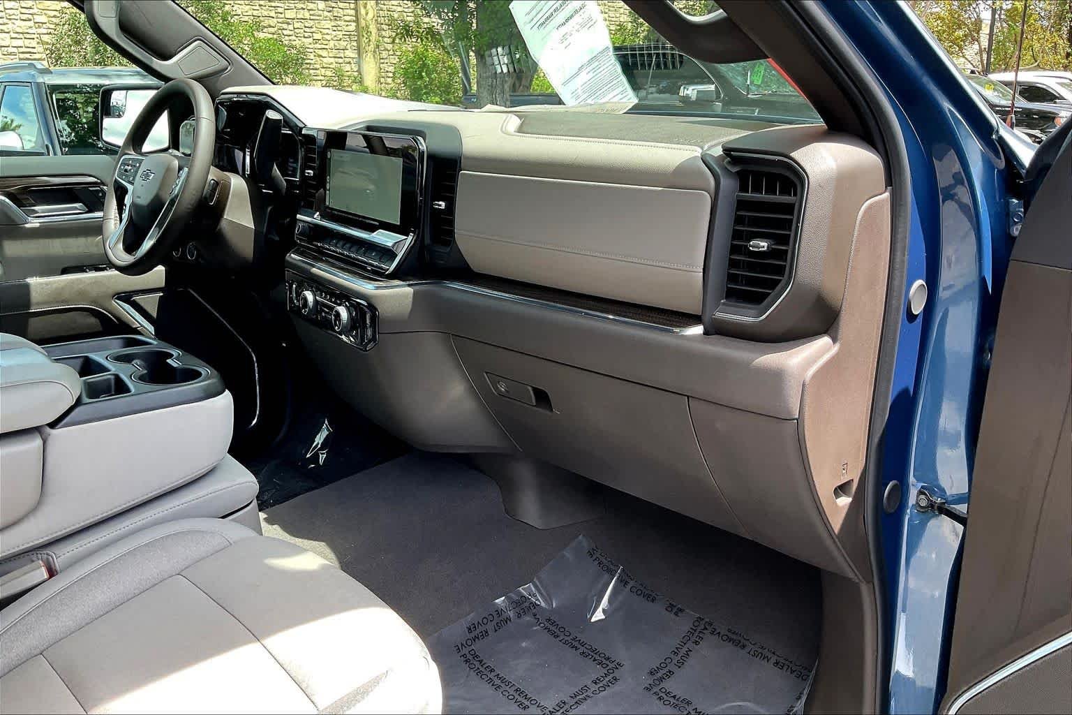 2024 Chevrolet Silverado 1500 RST - Photo 16