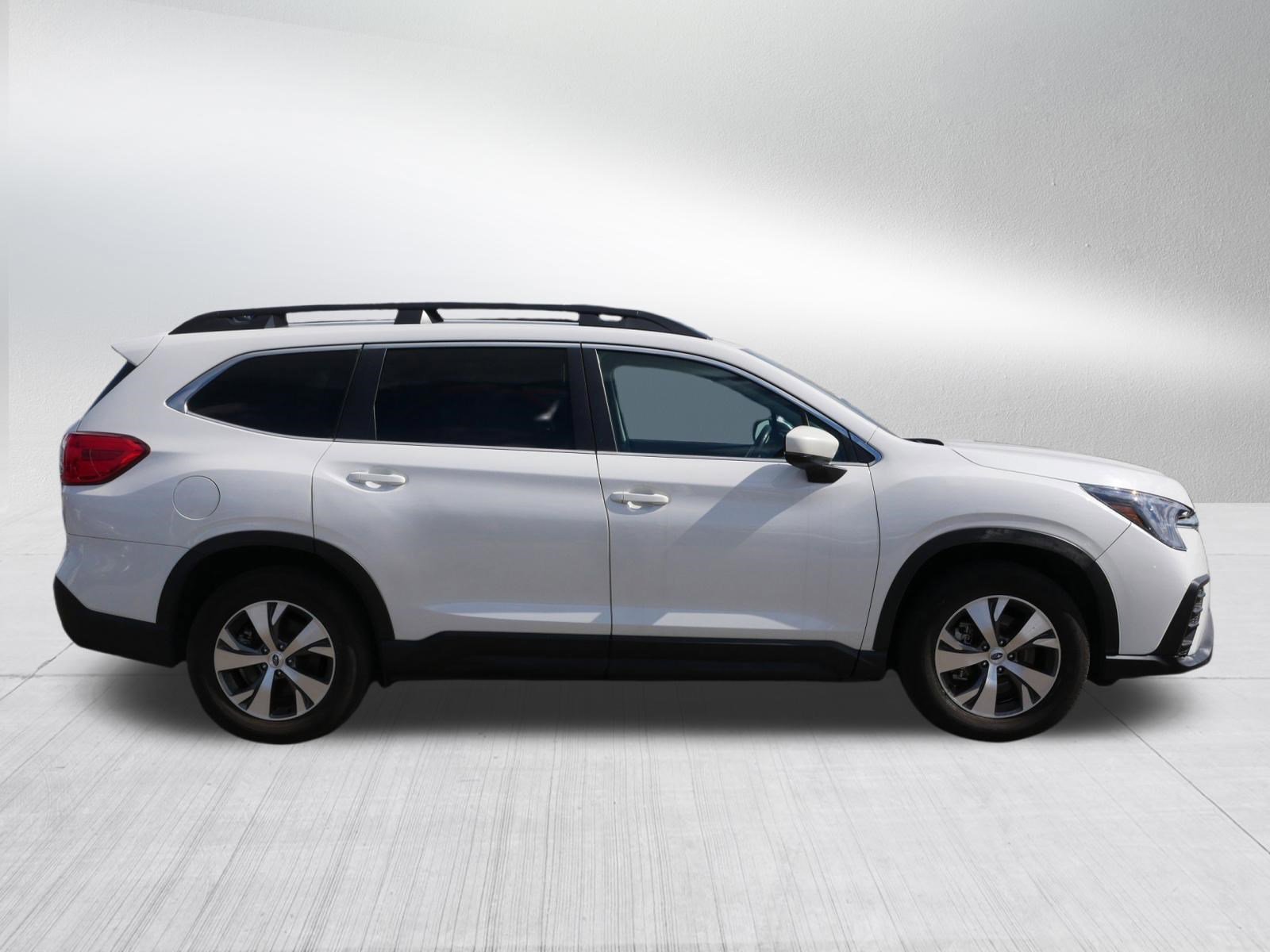 Used 2025 Crystal White Pearl Subaru Premium image 8