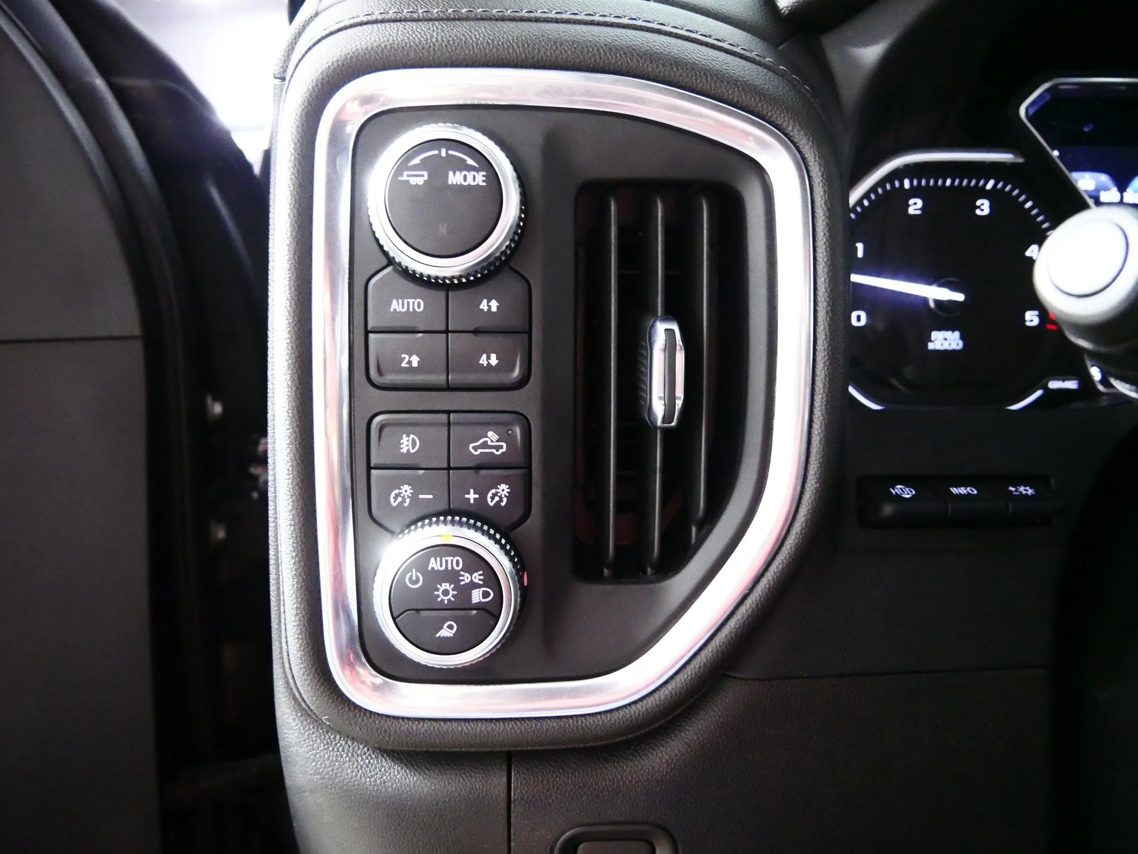 Used 2022 Onyx Black GMC Denali image 26