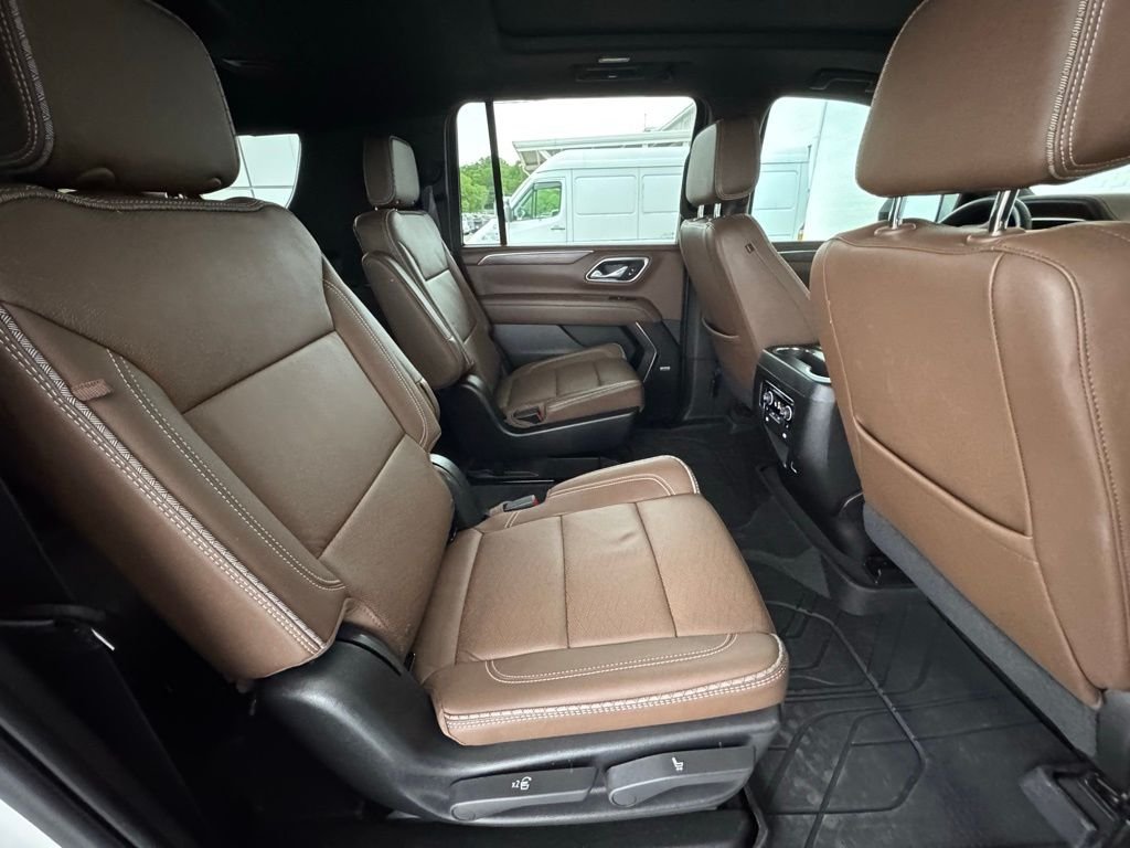 Used 2024 Beige Chevrolet High Country image 26