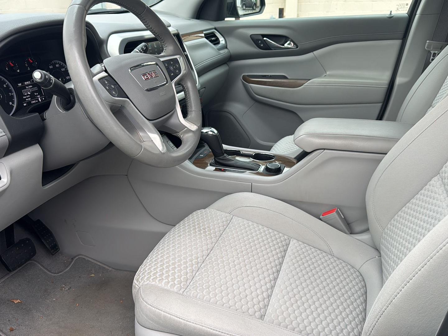 Used 2019 Pepperdust Metallic GMC SLE image 9
