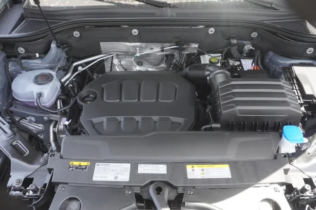 New 2026 Pure Gray Volkswagen 2.0T SE w/Technology image 38