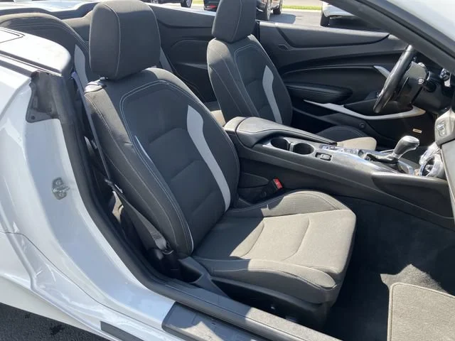 2022 Chevrolet Camaro LT1 - Photo 25