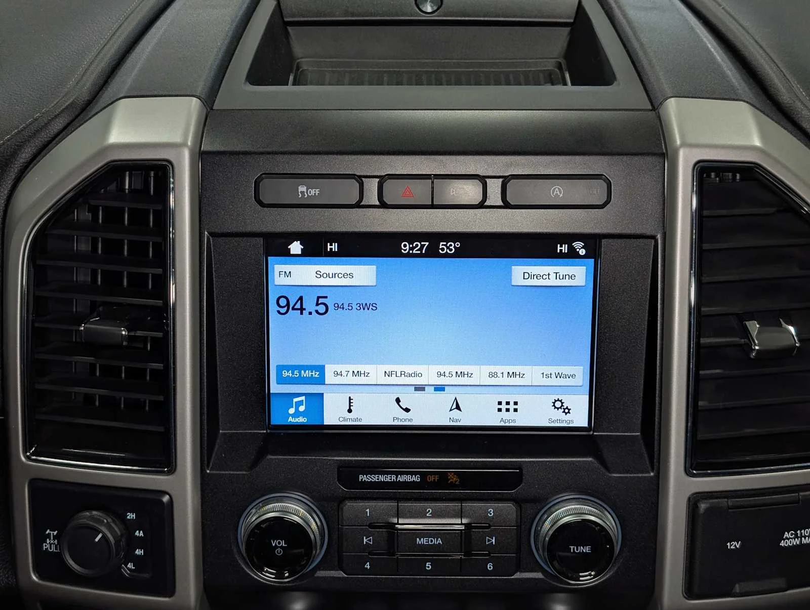 Used 2019 Magma Red Metallic Ford LARIAT image 19