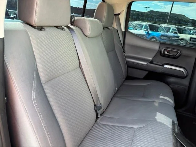 Used 2021 White Toyota SR5 image 19