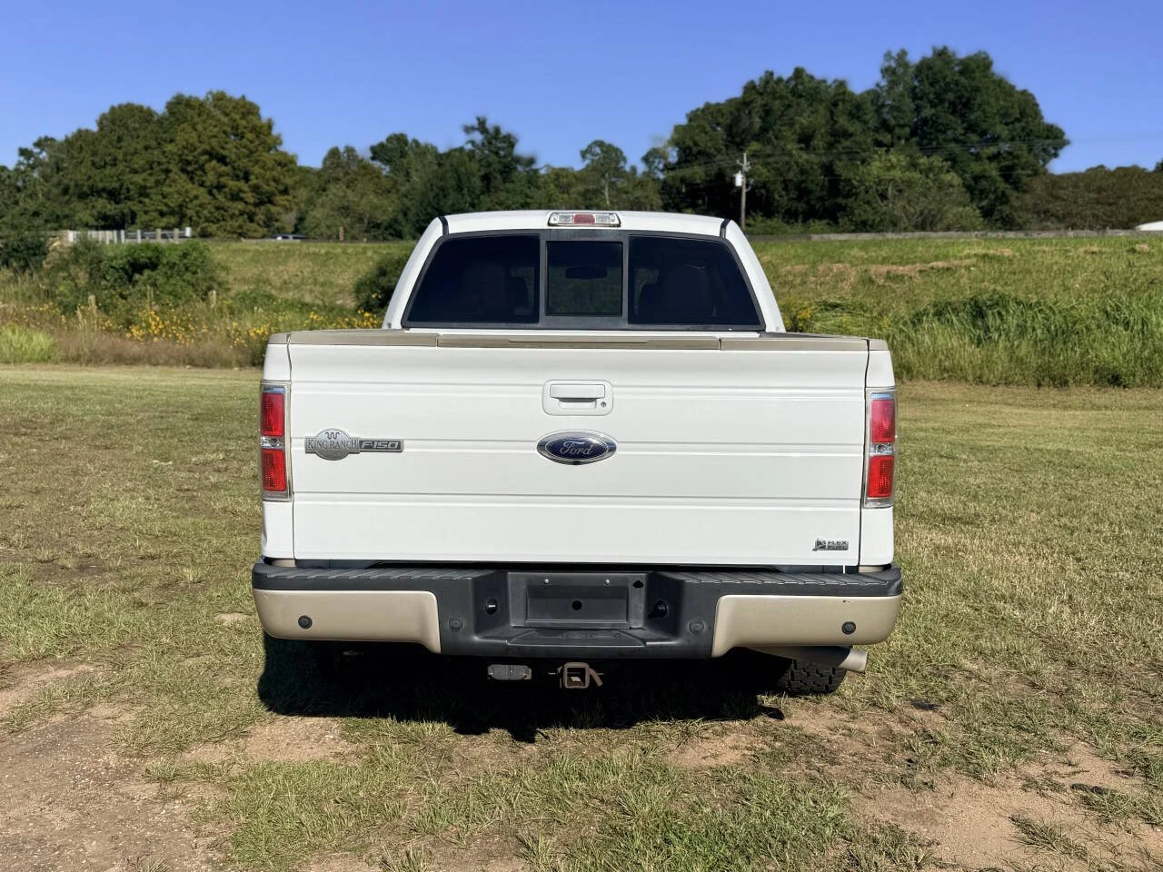 Used 2010 White Ford King Ranch 4x2 4dr SuperCrew Styleside 5.5 ft. SB image 4