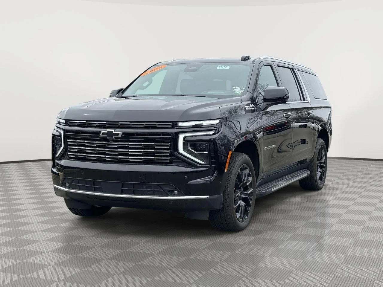 Used 2025 Black Chevrolet High Country image 2