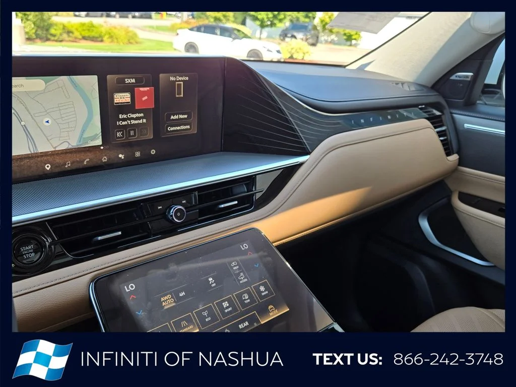 New 2027 RADIANT WHITE INFINITI Luxe 4WD image 31