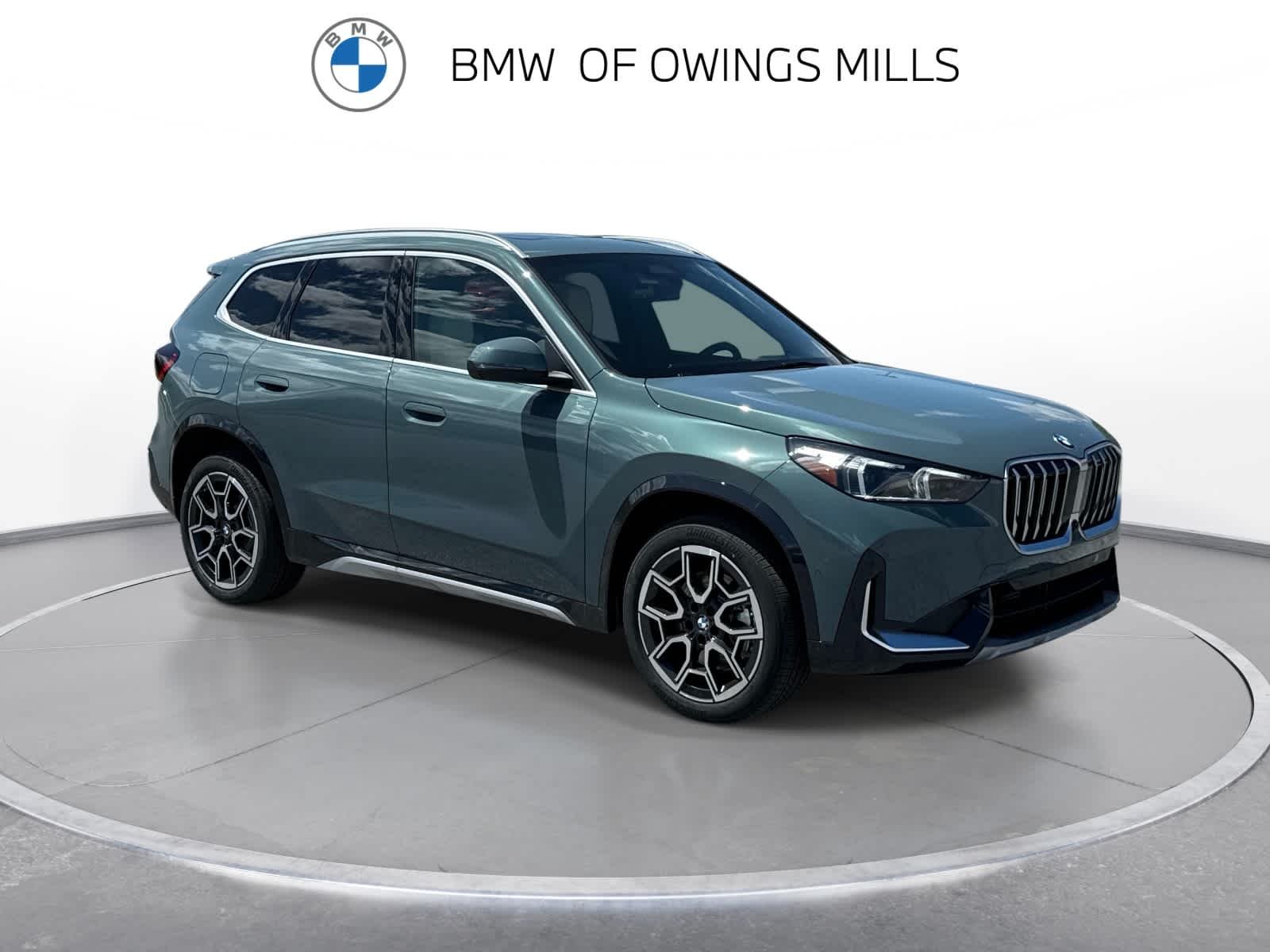 New 2026 Cape York Green Metallic BMW xDrive28i image 10