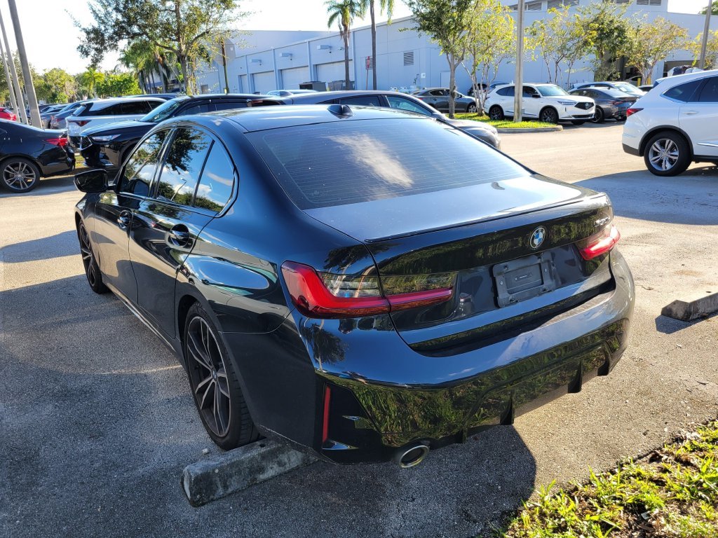 Used 2024 Black BMW 330i image 7