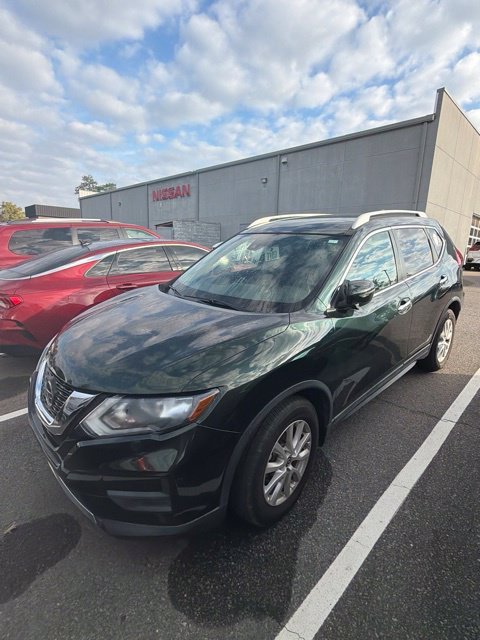 Used 2020 Green Nissan SV image 13